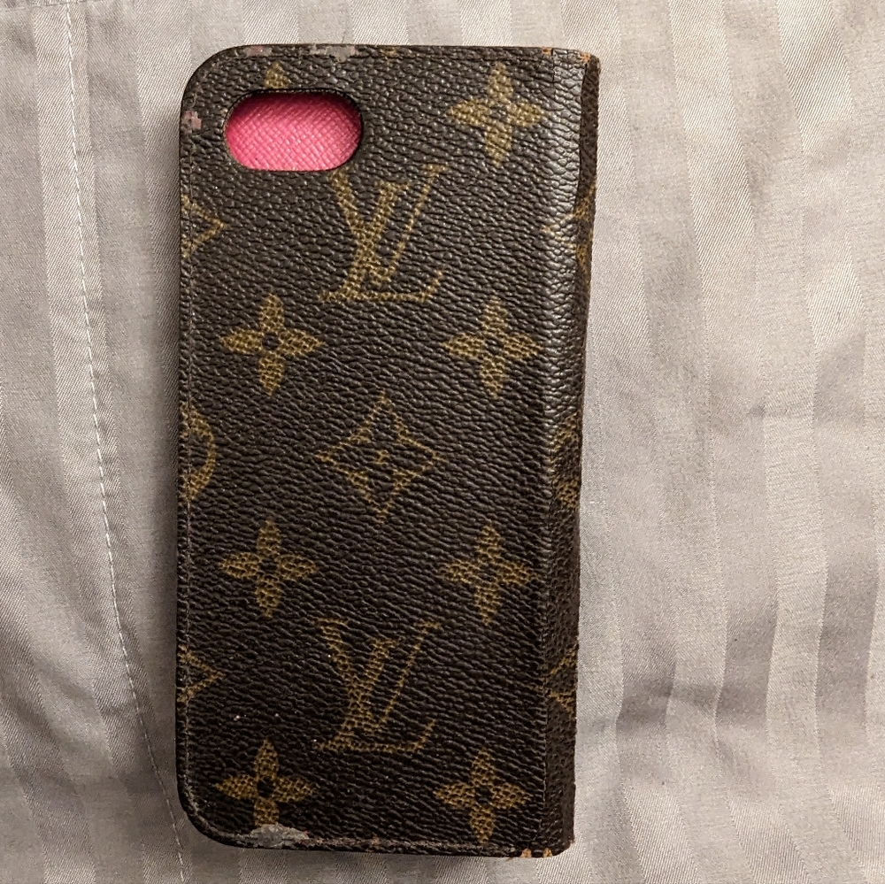 LV MONO PHONECASE